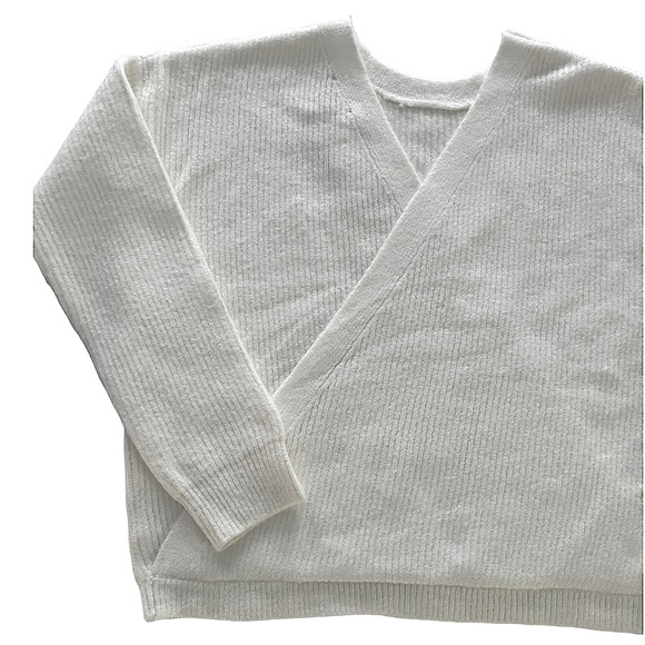 Bardot The Cross Back Knit - Picture 10 of 16